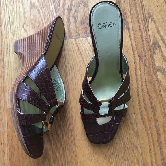 Circa Joan & David Wedges - Picture 2 of 8